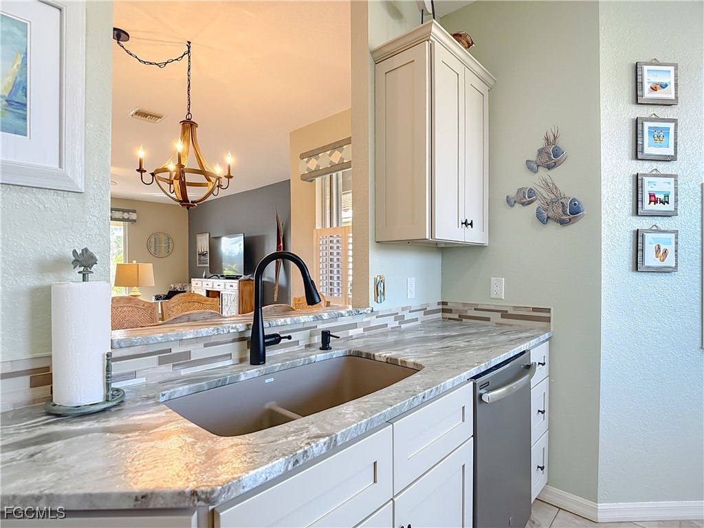 20905 Athenian Lane North Fort Myers FL 33917 2025023627 image14