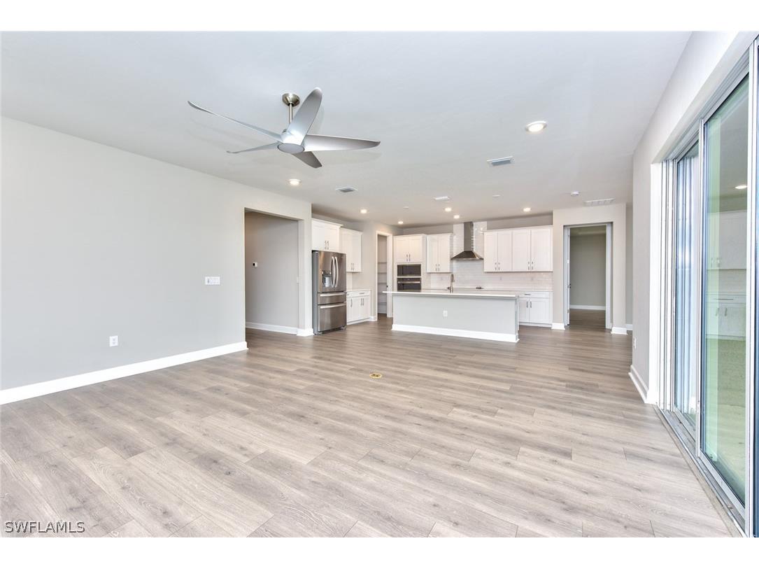 2091 Grove Drive Naples FL 34120 226008626 image3