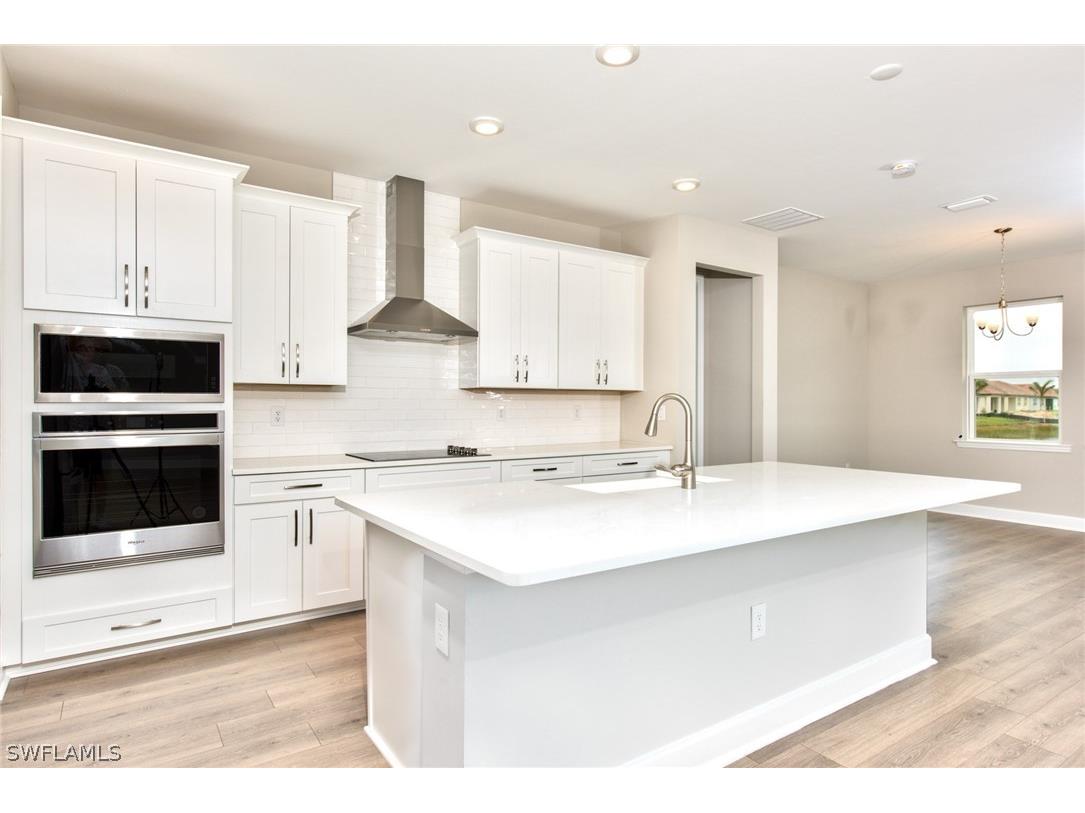 2091 Grove Drive Naples FL 34120 226008626 image6