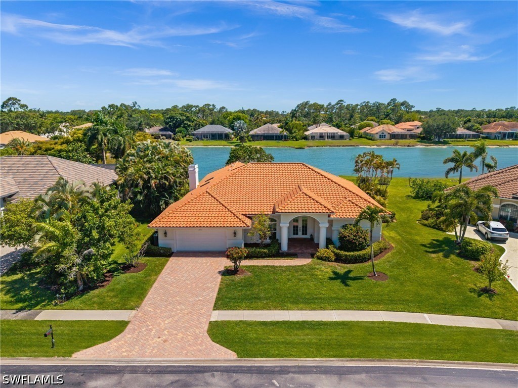 2092 Imperial Circle Naples FL 34110 226015599 image1