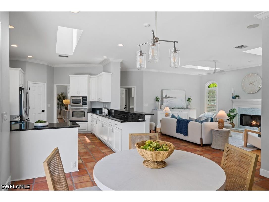 2092 Imperial Circle Naples FL 34110 226015599 image17