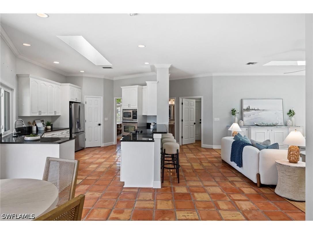 2092 Imperial Circle Naples FL 34110 226015599 image18