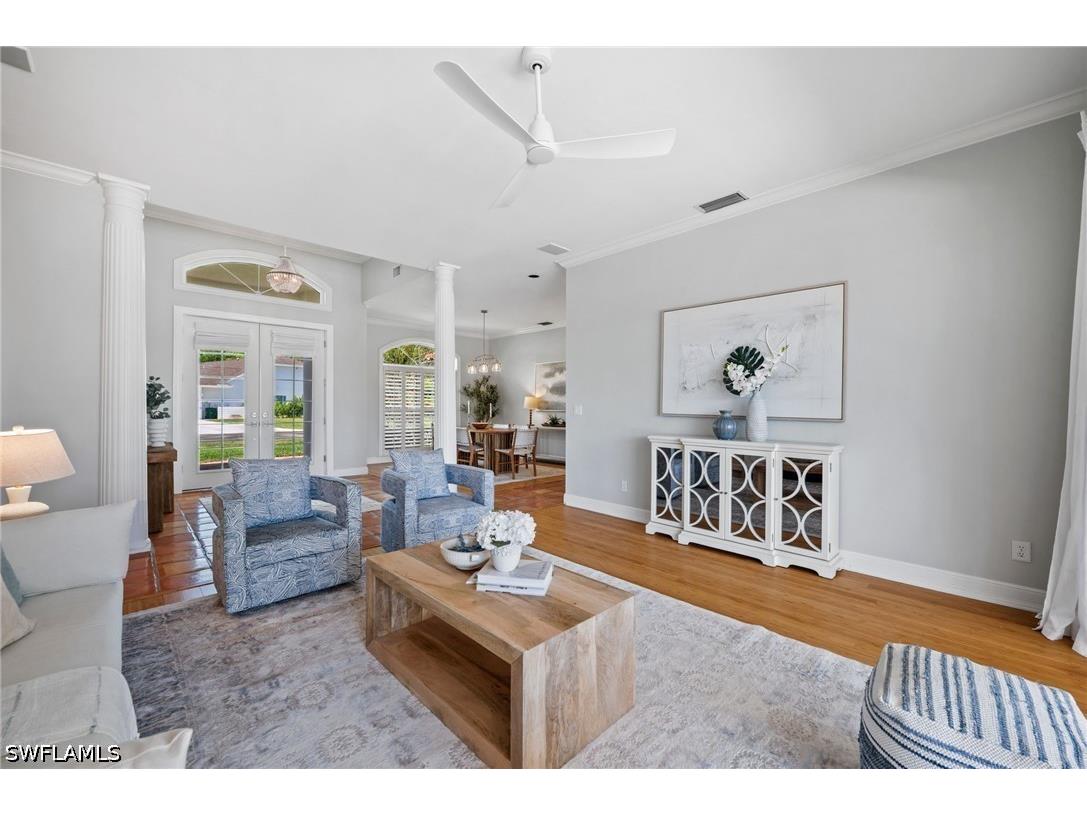 2092 Imperial Circle Naples FL 34110 226015599 image9