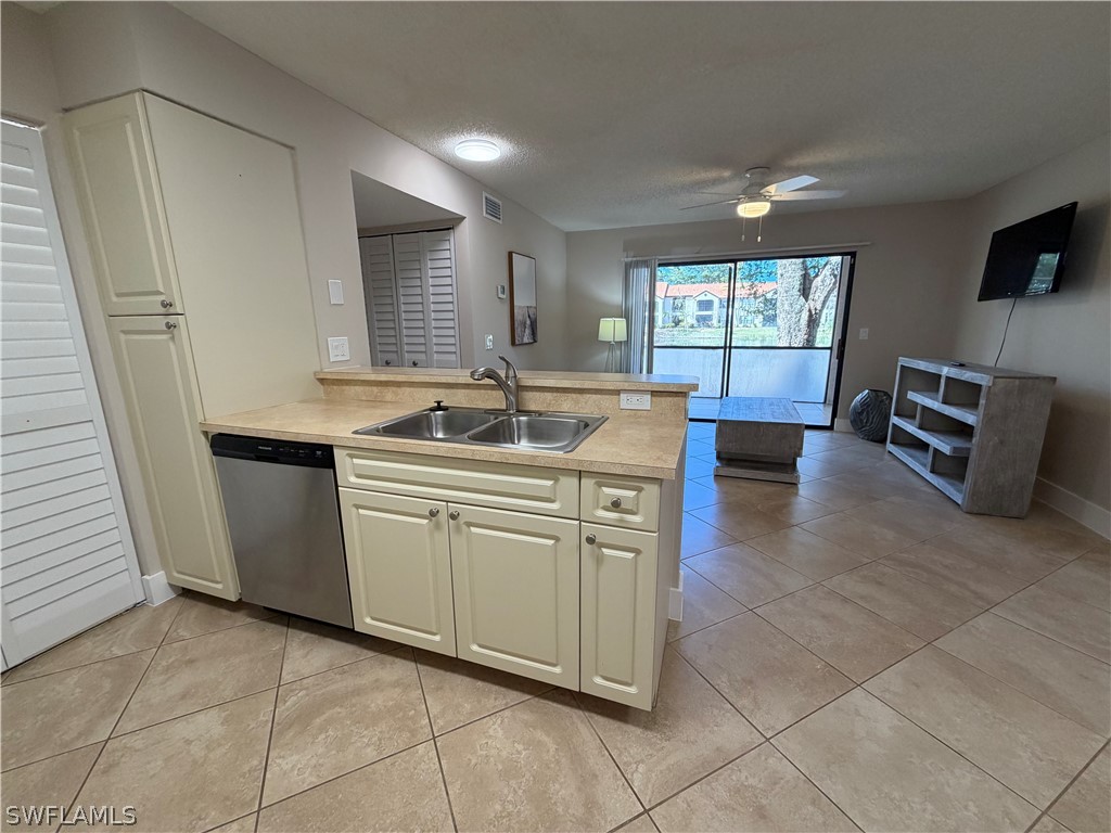 2094 Arbour Walk Circle #3014 Naples FL 34109 226012548 image10