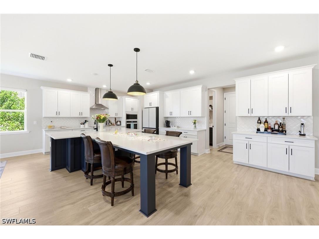 2094 Grove Drive Naples FL 34120 226011605 image5
