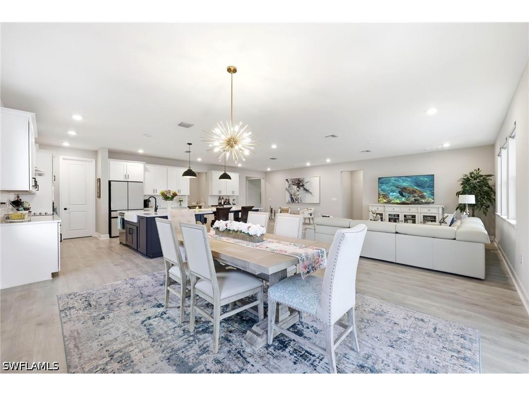 2094 Grove Drive Naples FL 34120 226011605 image9