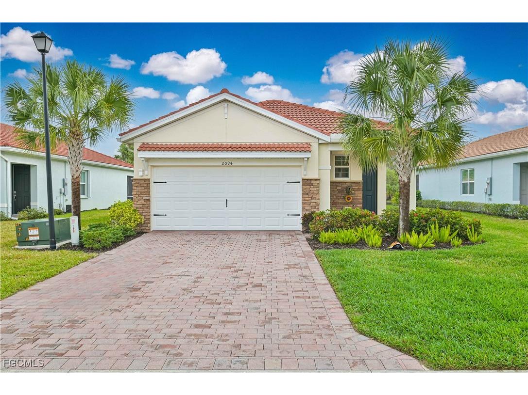 2094 Summersweet Drive Alva FL 33920 2026000373 image1