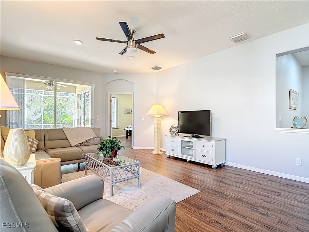 20940 Calle Cristal Lane #1 North Fort Myers FL 33917 2025021767 image8