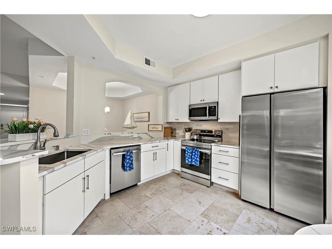 20940 Island Sound Circle #105 Estero FL 33928 225066257 image4