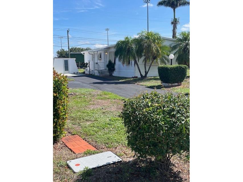 2095 Flowers Drive Fort Myers FL 33907 225054676 image1