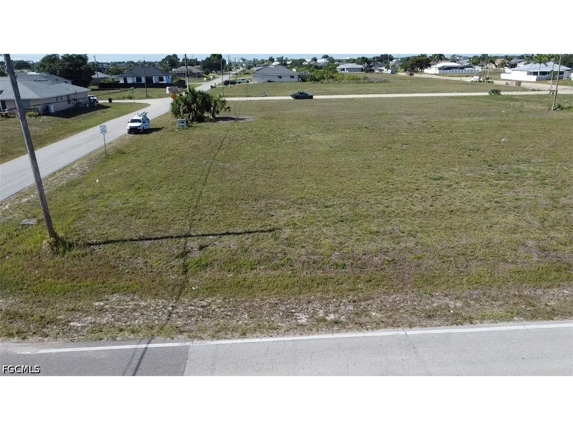 2098 Diplomat Parkway E Cape Coral FL 33909 2026021925 image12