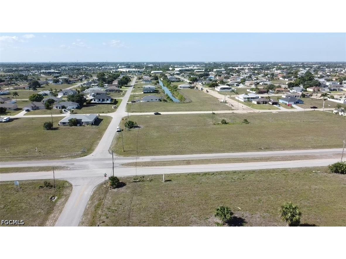 2098 Diplomat Parkway E Cape Coral FL 33909 2026021925 image2