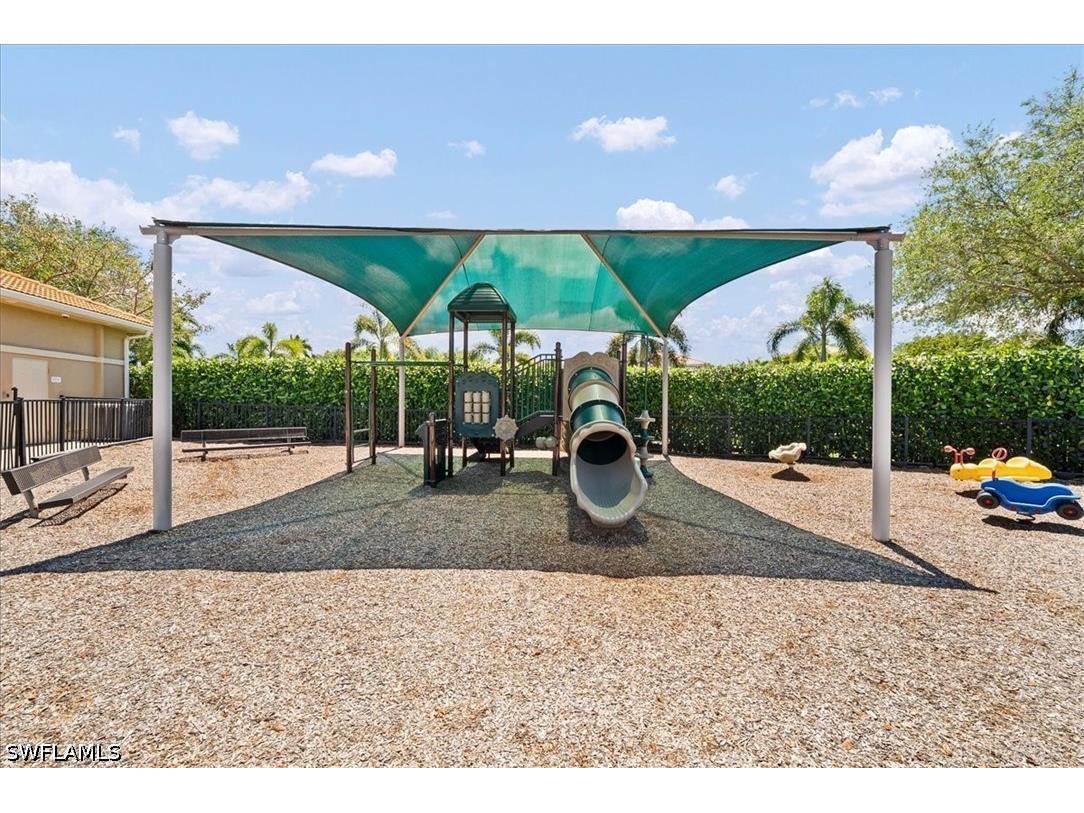 2099 Grove Drive Naples FL 34120 226014475 image34