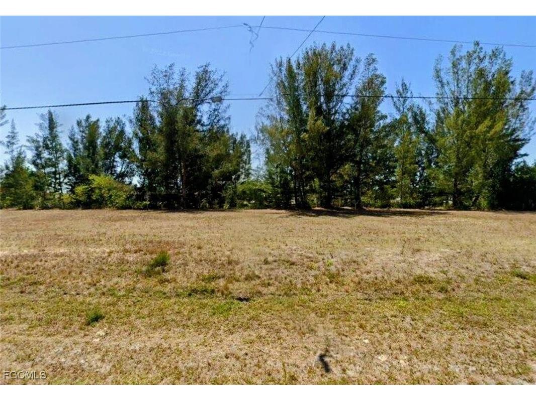 1116 20th NW Avenue Cape Coral FL 33993 2025003794 image2