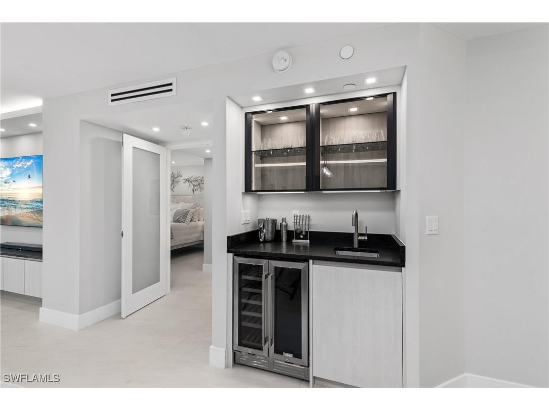 21 Bluebill Avenue #B-302 Naples FL 34108 226003979 image10