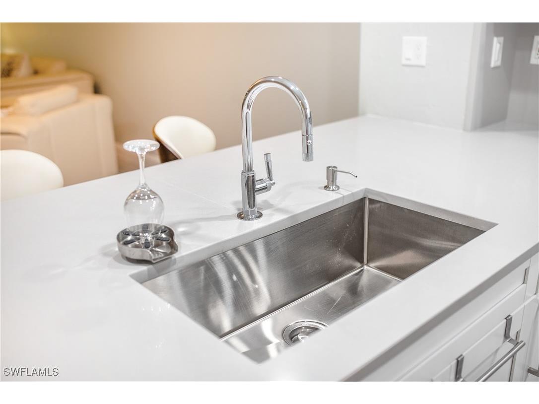 21 Bluebill Avenue #B-303 Naples FL 34108 225084246 image12