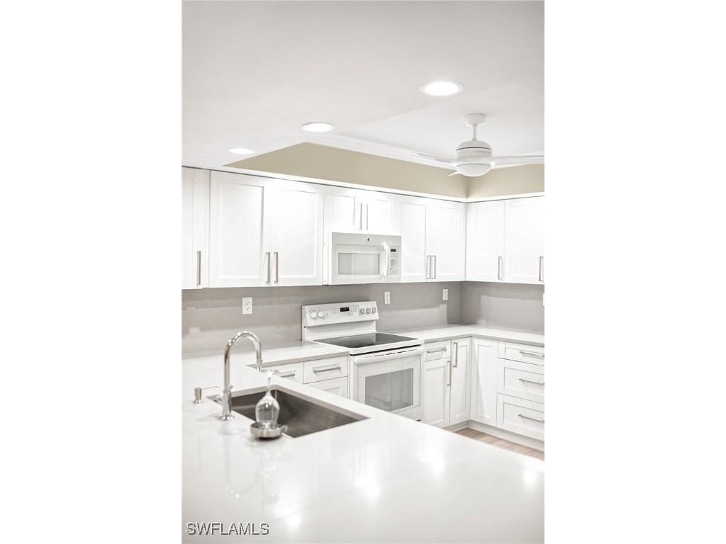 21 Bluebill Avenue #B-303 Naples FL 34108 225084246 image16
