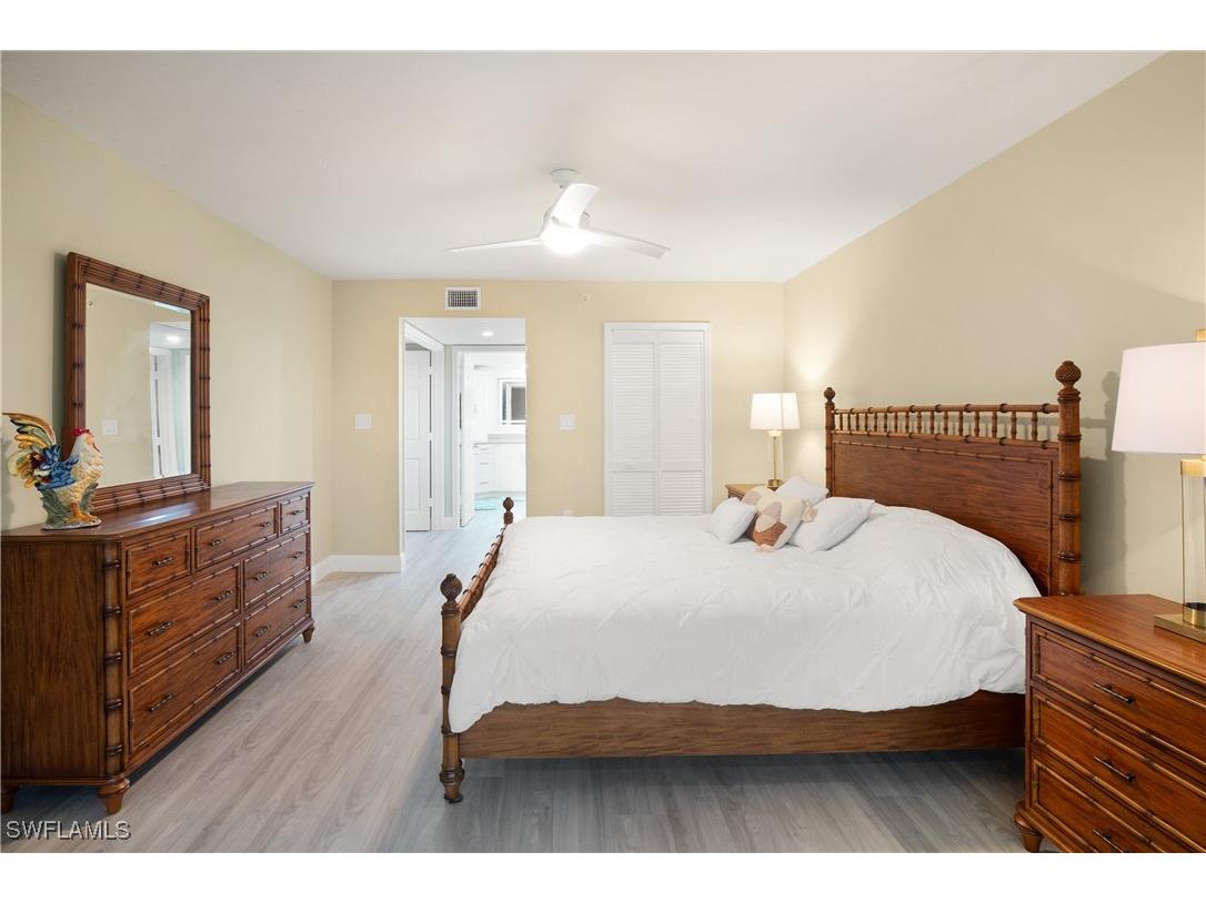 21 Bluebill Avenue #B-303 Naples FL 34108 225084246 image20