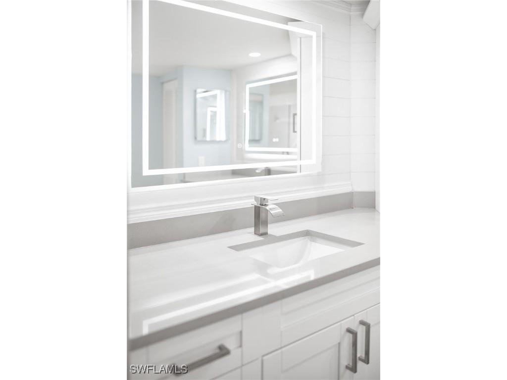 21 Bluebill Avenue #B-303 Naples FL 34108 225084246 image23