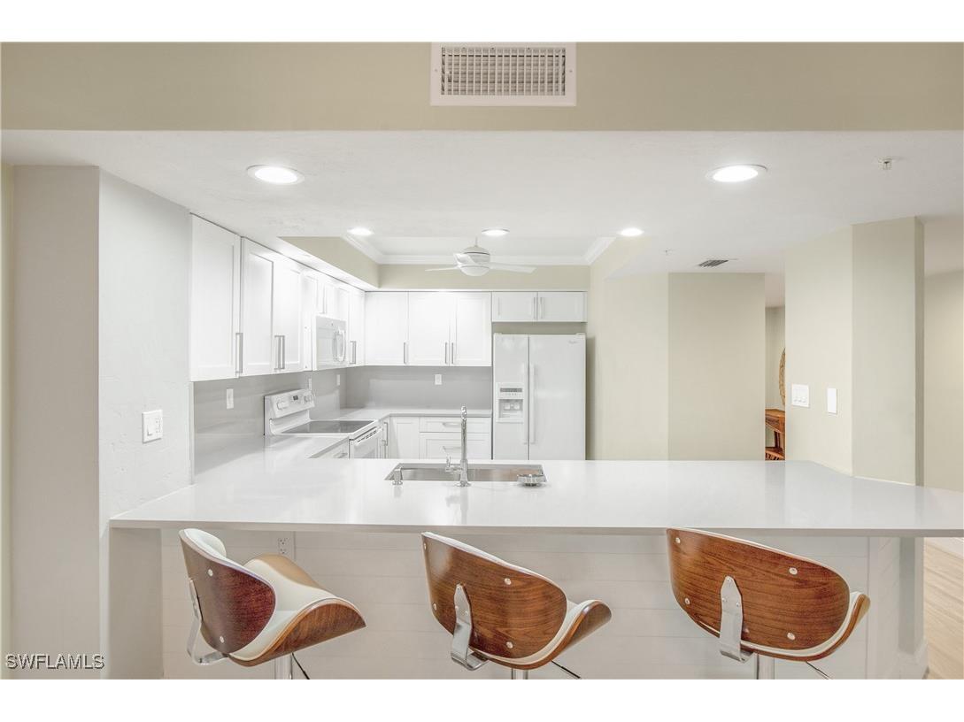 21 Bluebill Avenue #B-303 Naples FL 34108 225084246 image7