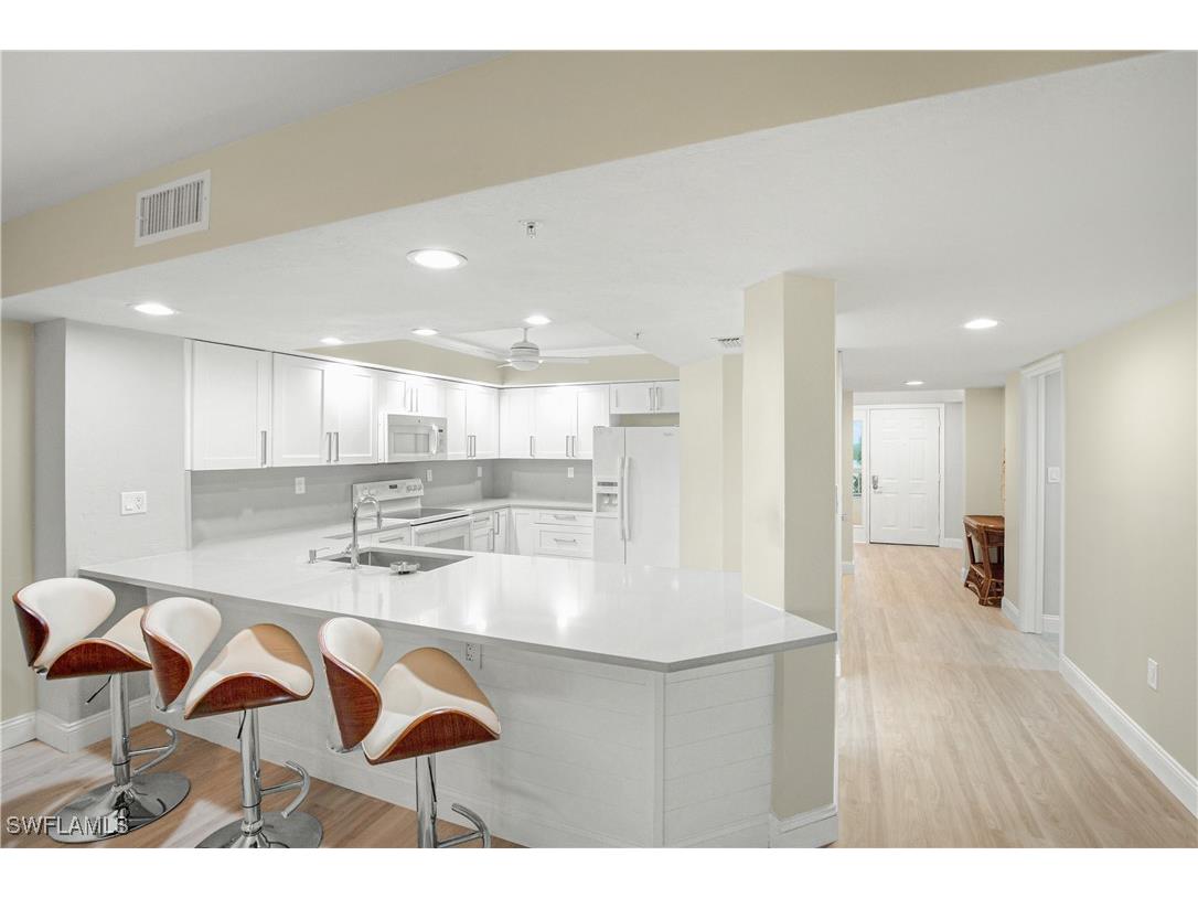 21 Bluebill Avenue #B-303 Naples FL 34108 225084246 image8