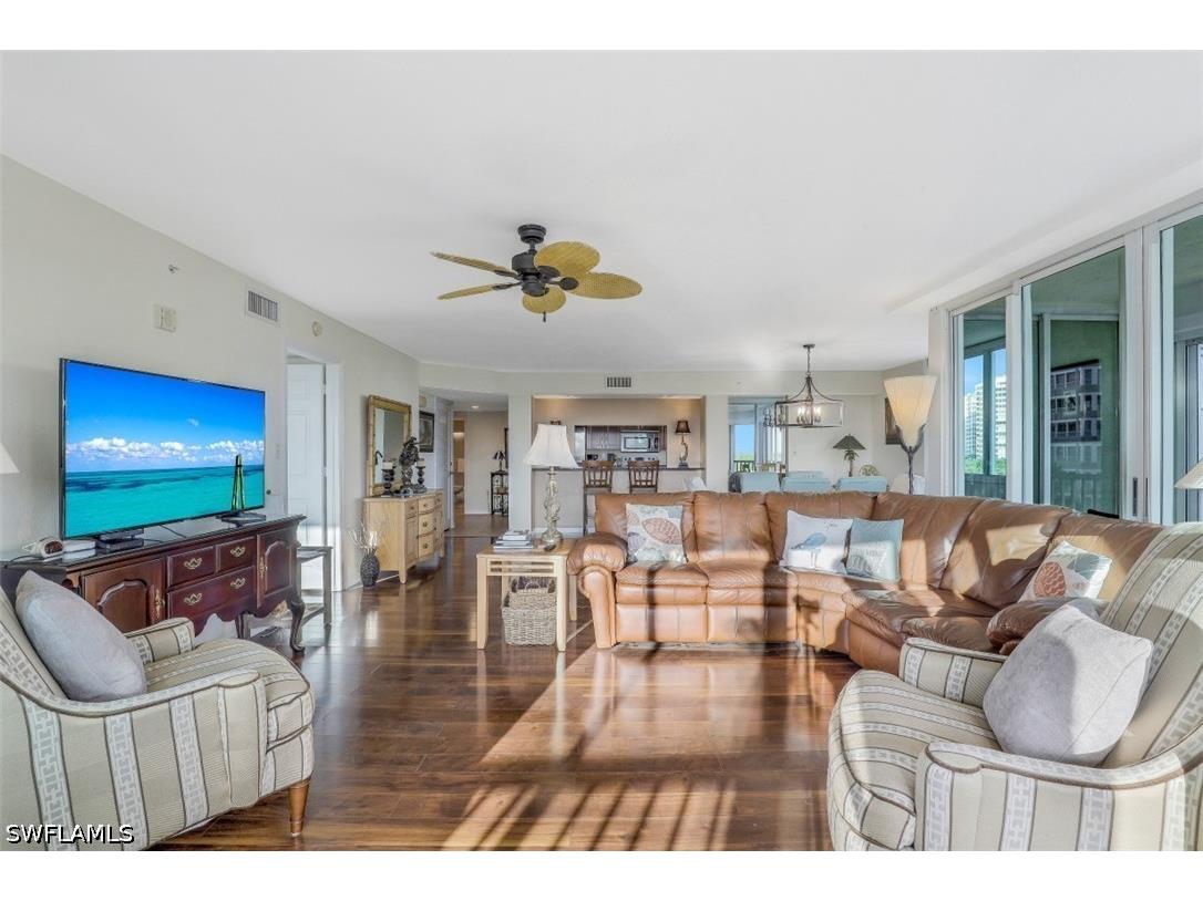 21 Bluebill Avenue #B401 Naples FL 34108 226015457 image5