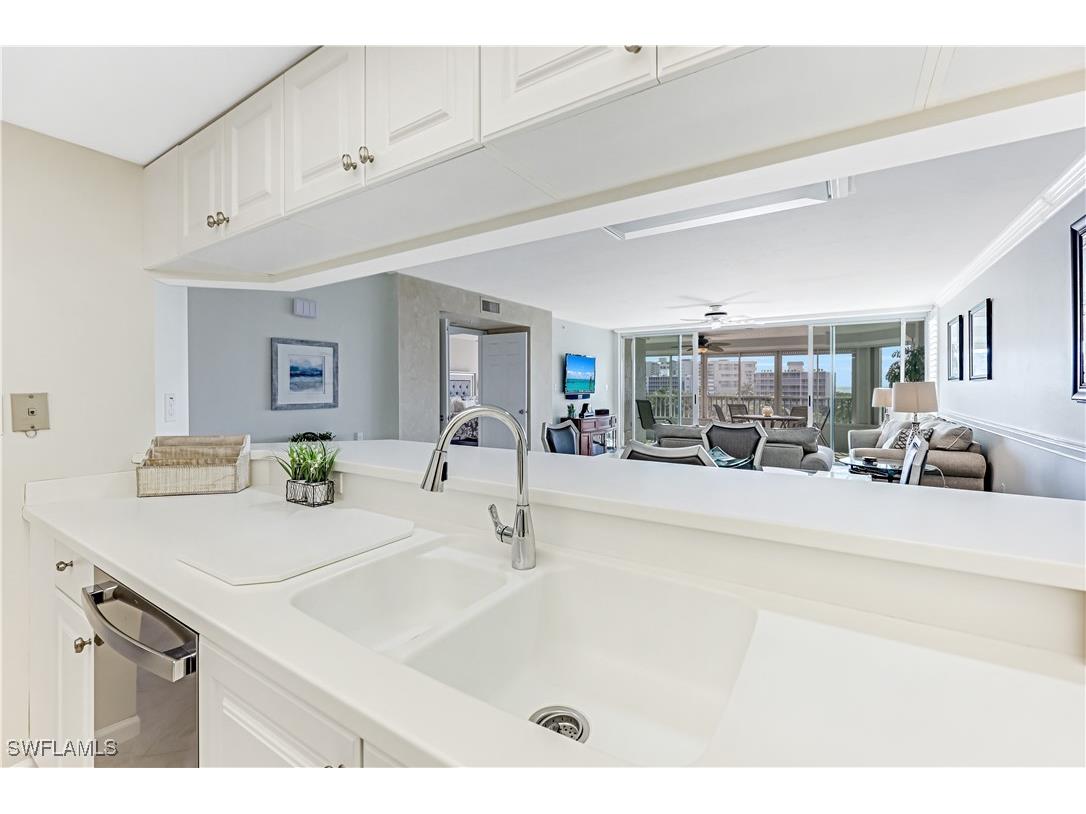 21 Bluebill Avenue #B503 Naples FL 34108 225082272 image17