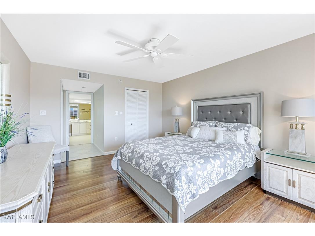 21 Bluebill Avenue #B503 Naples FL 34108 225082272 image22