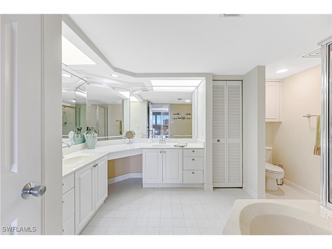 21 Bluebill Avenue #B503 Naples FL 34108 225082272 image23