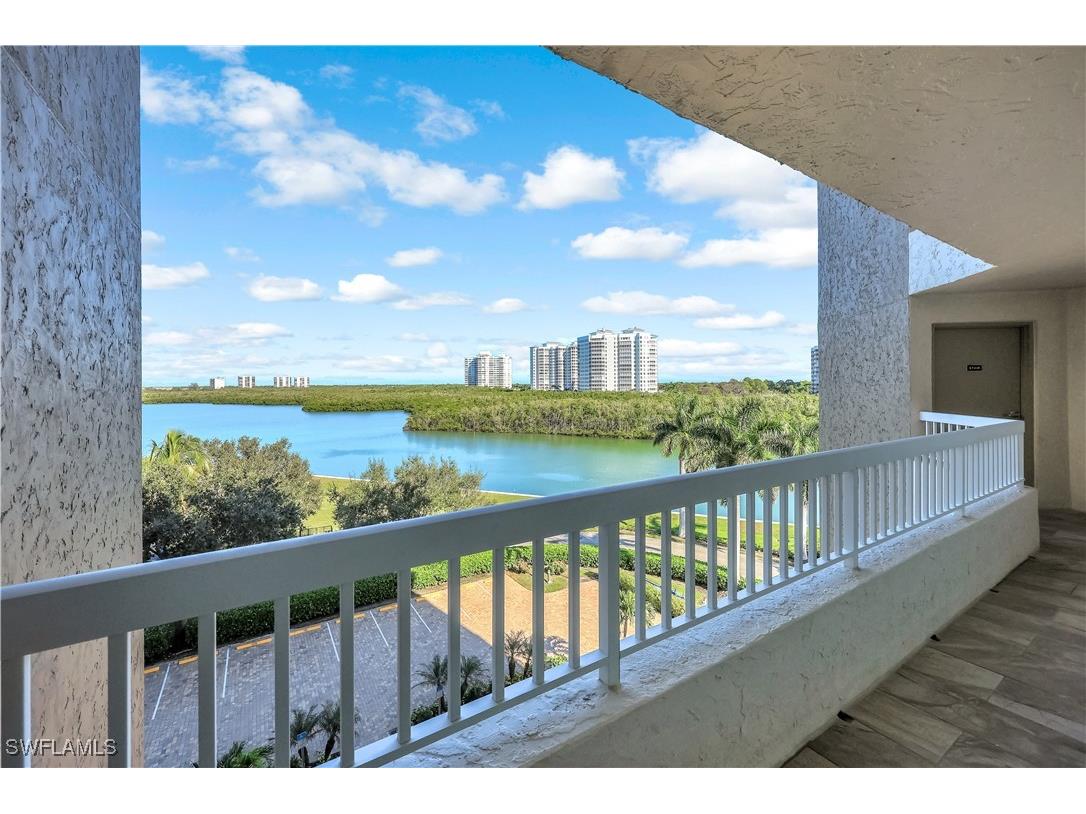 21 Bluebill Avenue #B503 Naples FL 34108 225082272 image32