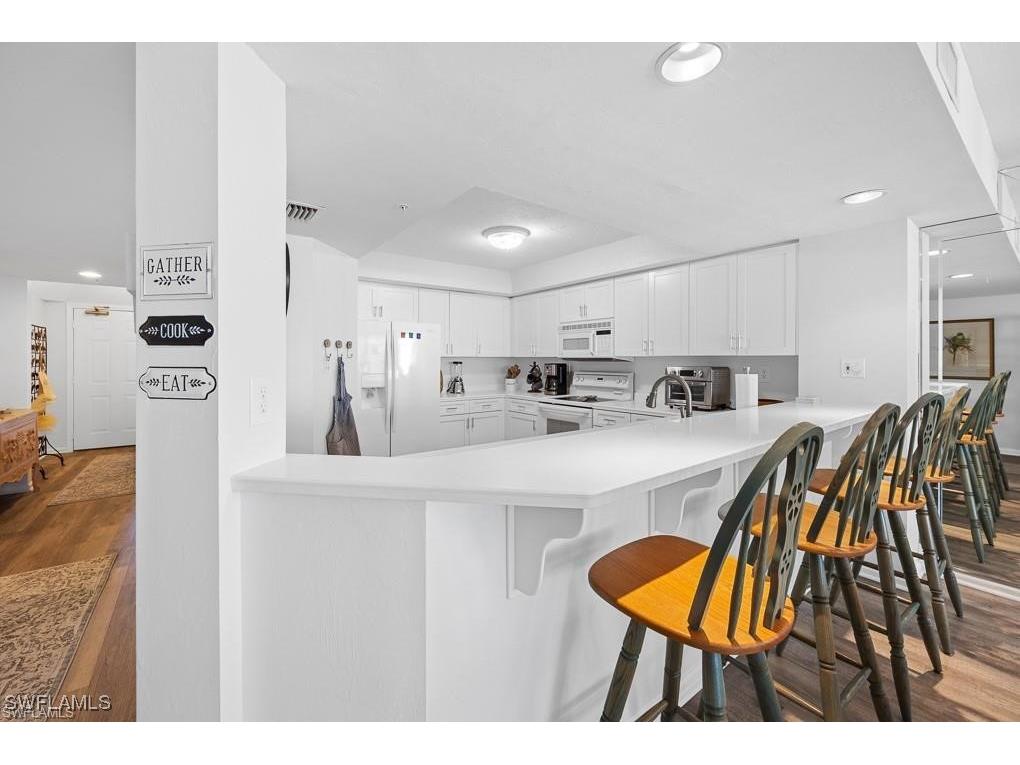 21 Bluebill Avenue #B905 Naples FL 34108 225072091 image19