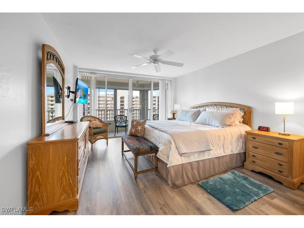 21 Bluebill Avenue #B905 Naples FL 34108 225072091 image27