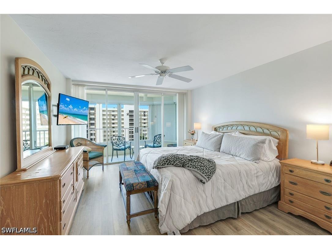 21 Bluebill Avenue #B905 Naples FL 34108 226015148 image15