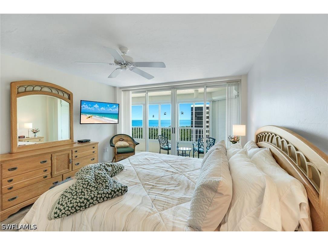 21 Bluebill Avenue #B905 Naples FL 34108 226015148 image16