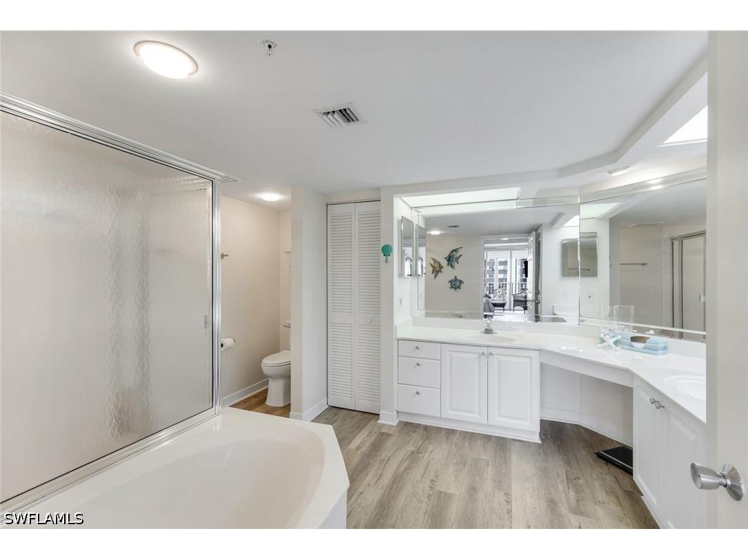 21 Bluebill Avenue #B905 Naples FL 34108 226015148 image19