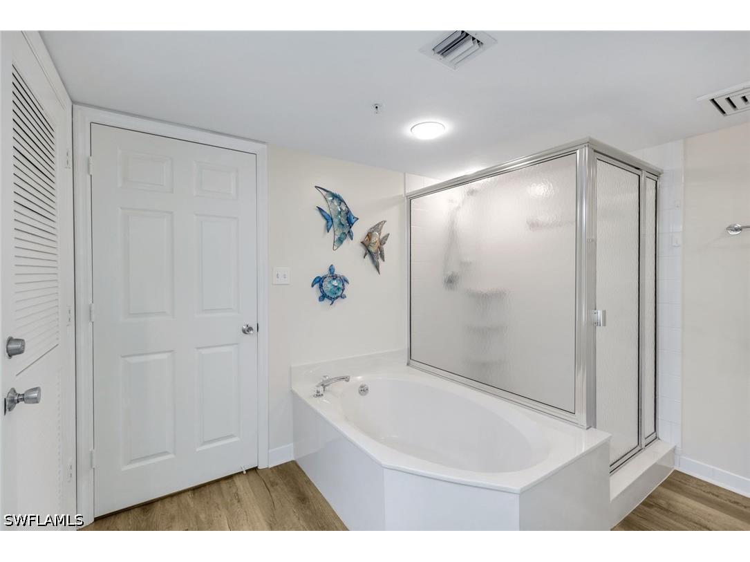 21 Bluebill Avenue #B905 Naples FL 34108 226015148 image20