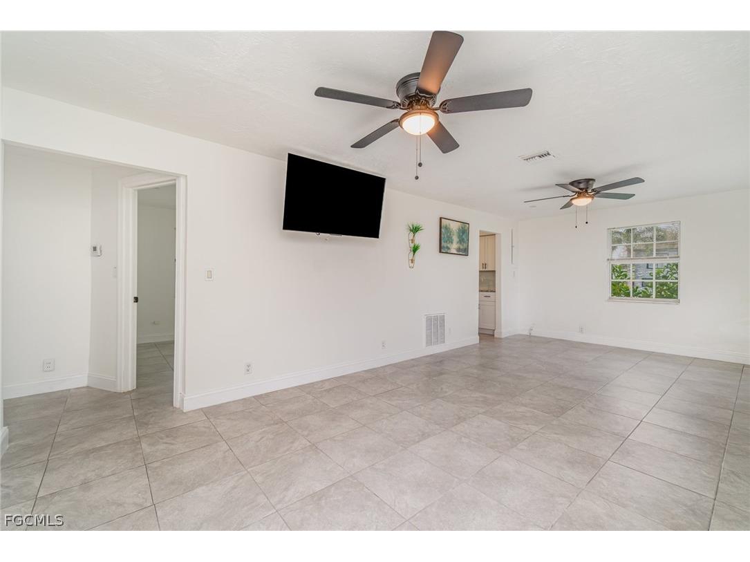 21 Cabana Avenue North Fort Myers FL 33903 2026006825 image12