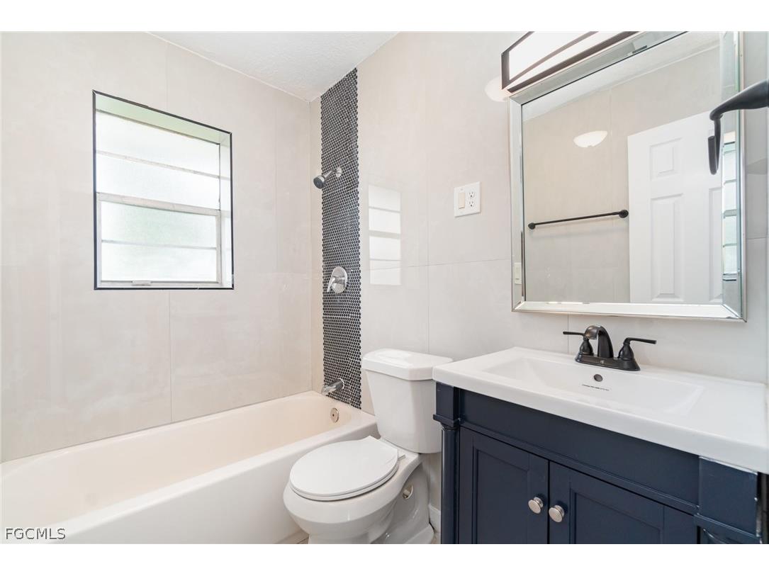 21 Cabana Avenue North Fort Myers FL 33903 2026006825 image13