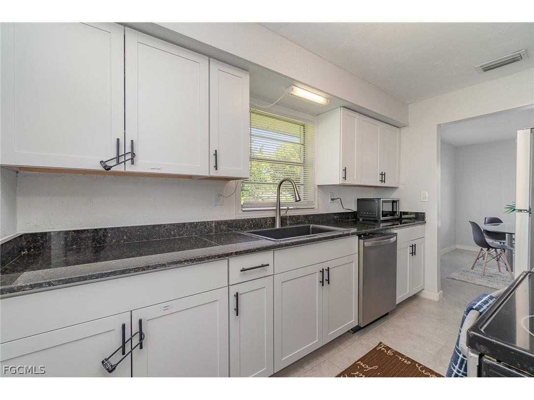 21 Cabana Avenue North Fort Myers FL 33903 2026006825 image29