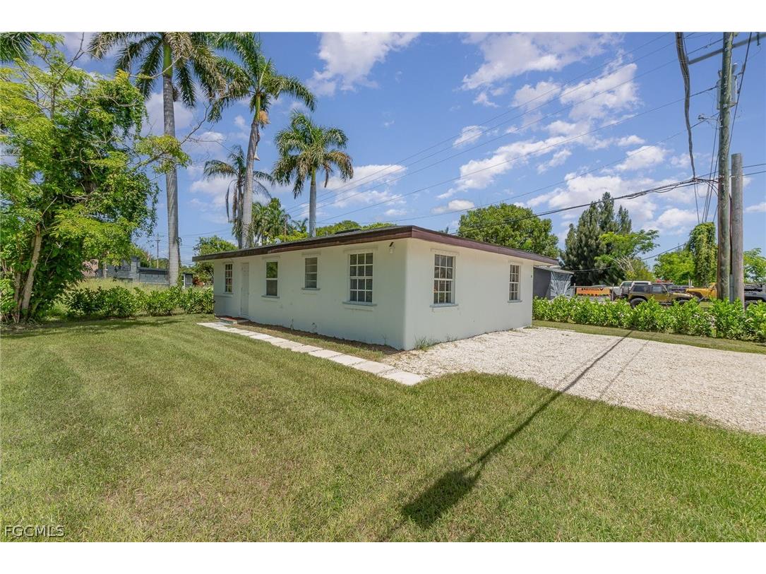 21 Cabana Avenue North Fort Myers FL 33903 2026006825 image31