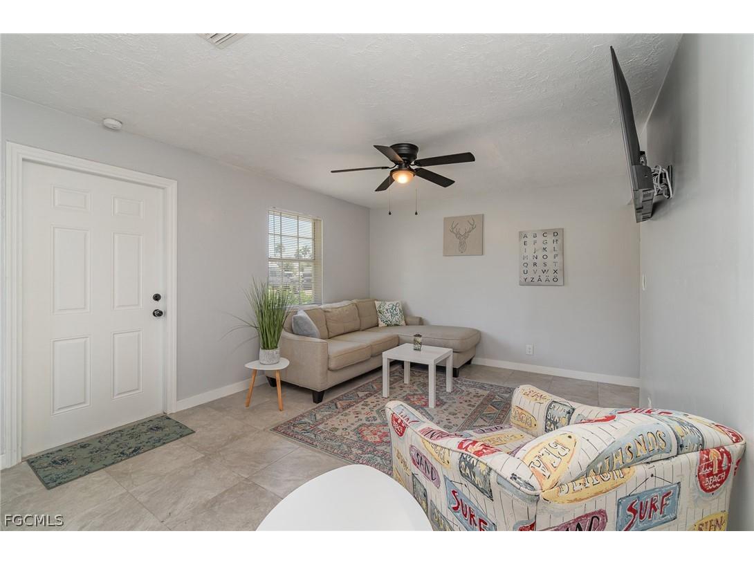 21 Cabana Avenue North Fort Myers FL 33903 2026006825 image5