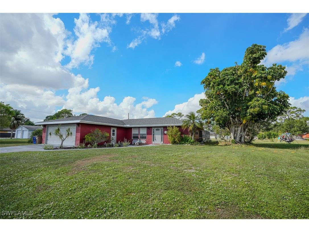 21 Clayton Avenue Lehigh Acres FL 33936 224083512 image1