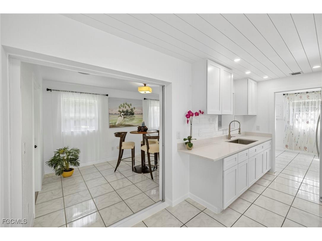 21 E Mariana Avenue North Fort Myers FL 33917 2025011423 image14