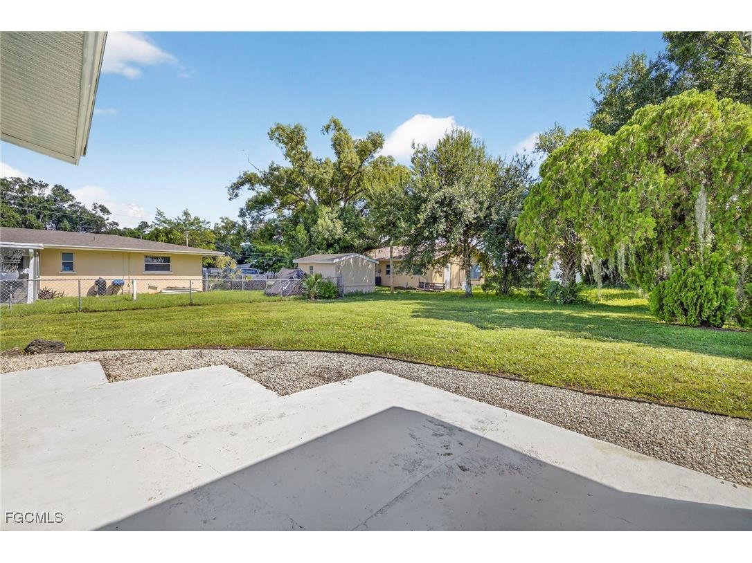 21 E Mariana Avenue North Fort Myers FL 33917 2025011423 image29