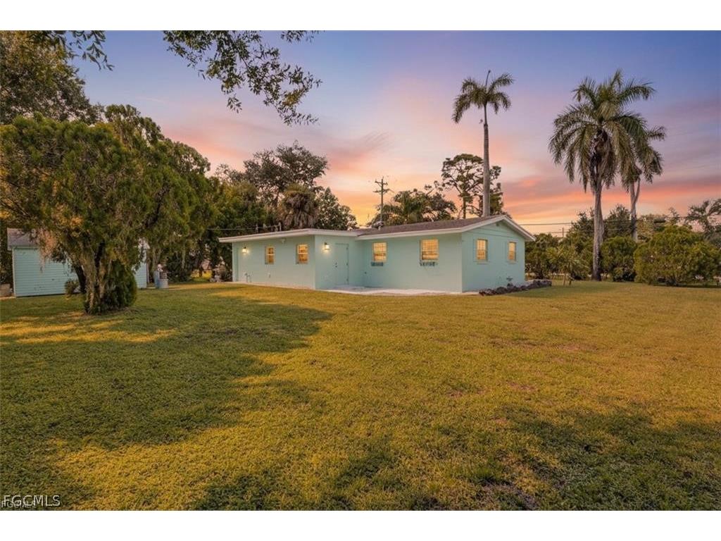21 E Mariana Avenue North Fort Myers FL 33917 2026013458 image13
