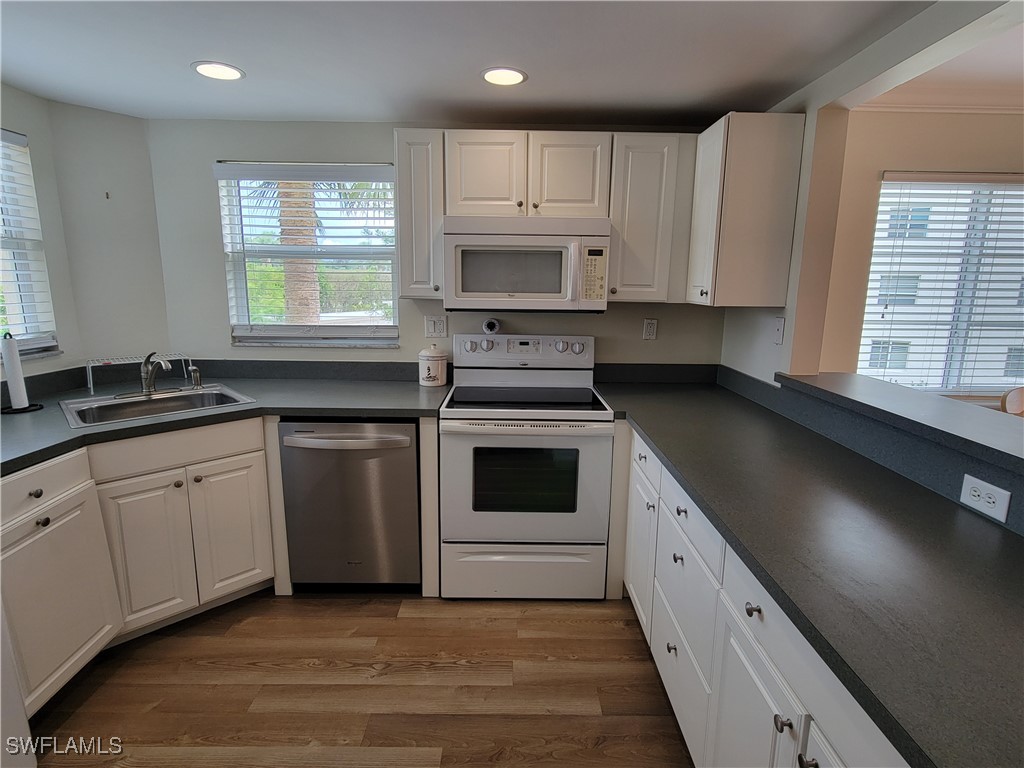 21 High Point Circle E #201 Naples FL 34103 225081163 image2