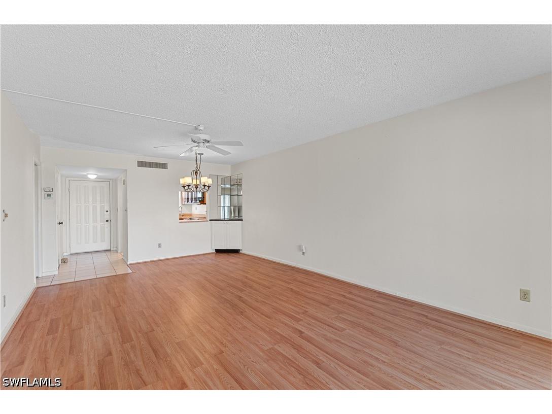 21 High Point Circle E #305 Naples FL 34103 226025727 image10