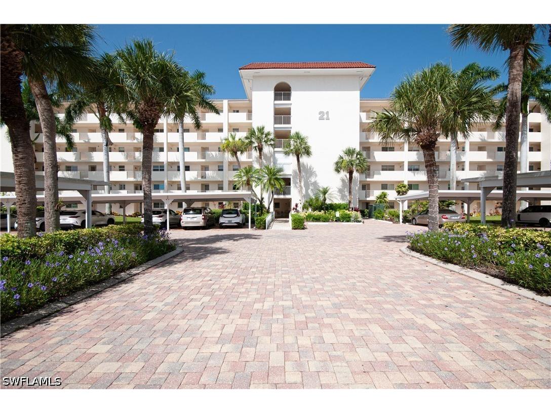 21 High Point Circle E #305 Naples FL 34103 226025727 image6