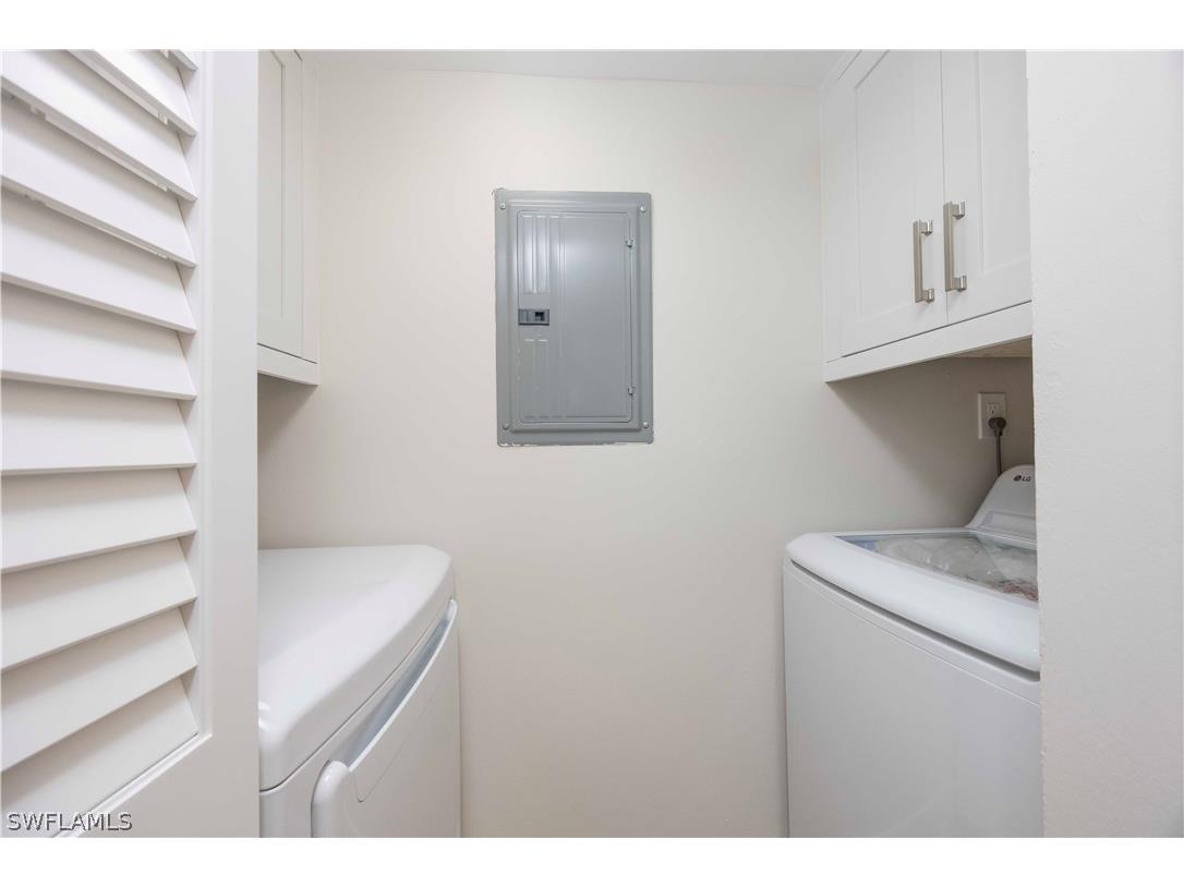 21 High Point Circle E #409 Naples FL 34103 226007315 image14