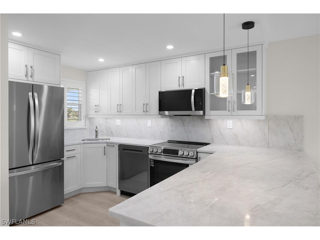 21 High Point Circle E #409 Naples FL 34103 226007315 image22